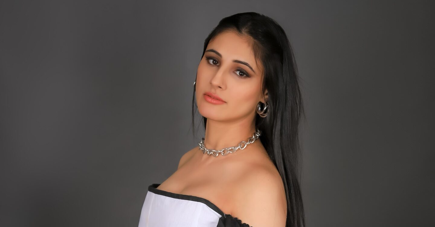 I believe in having a life that exists beyond Instagram too”: Saanvie Tallwar on social media